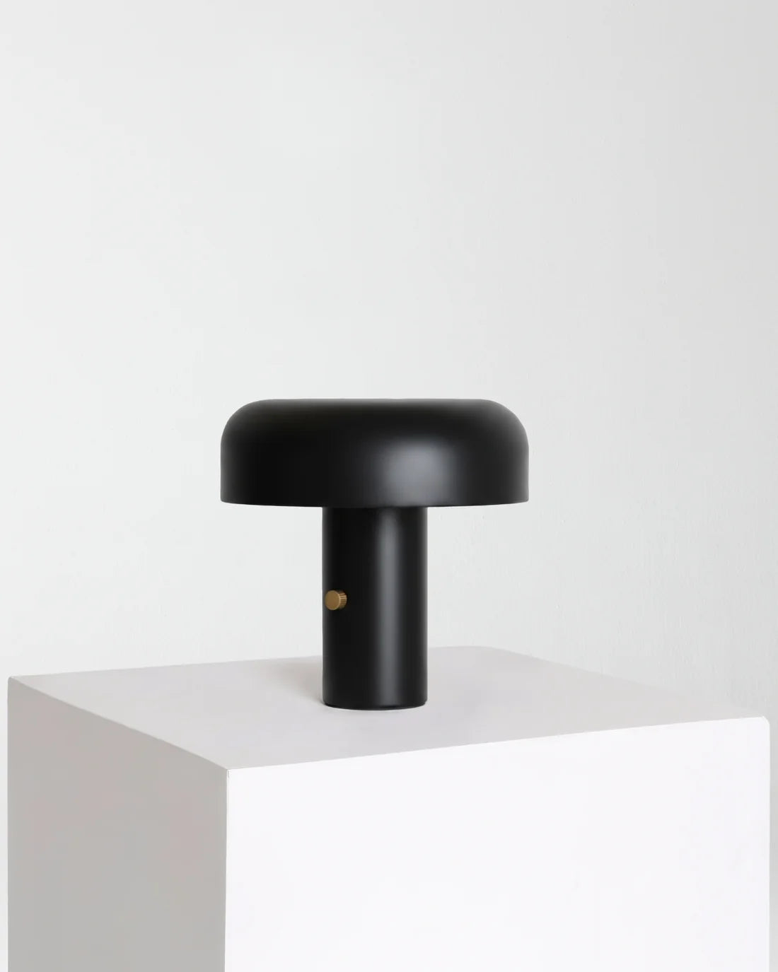 Mushroom Table Lamp with Dimmer | Modern Bedside Lamp in Cream or Black