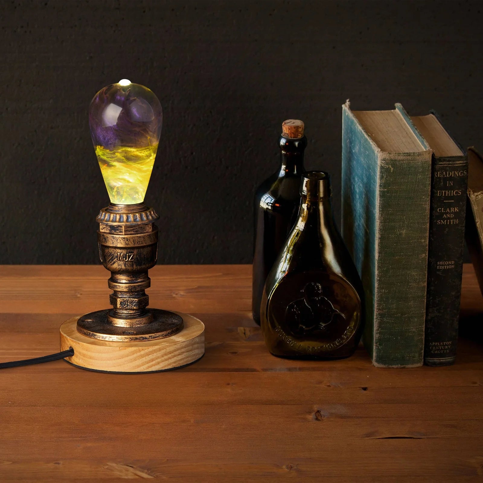 Handmade golden resin decorative LED light bulb